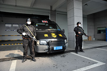箱包待裝車.jpg